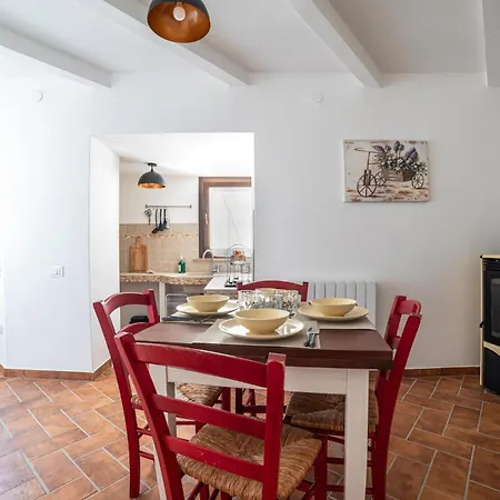 Amazing In Castelletta With Wifi Precicchie